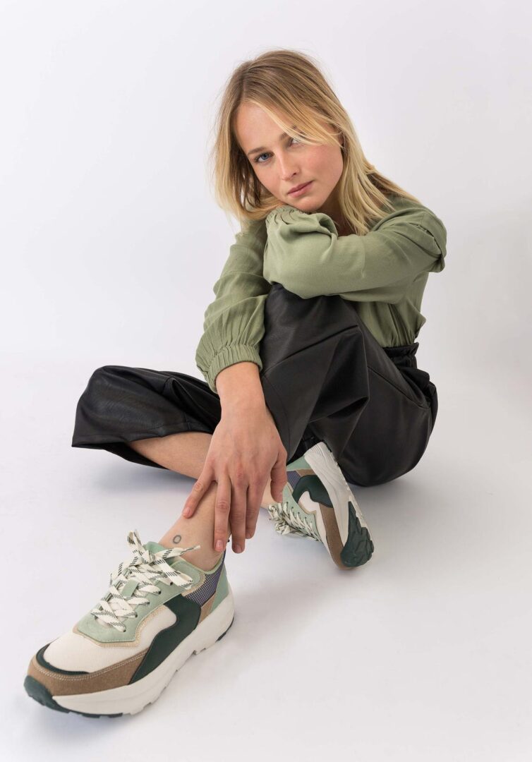 Zapatillas deportivas mujer Giovanna verdes de Tiffosi • El Vestidor de  Yolanda