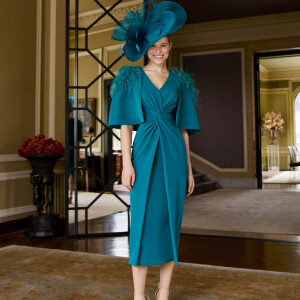 Vestido largo crepé con capa 1G73 (versión larga) de Marfil Barcelona