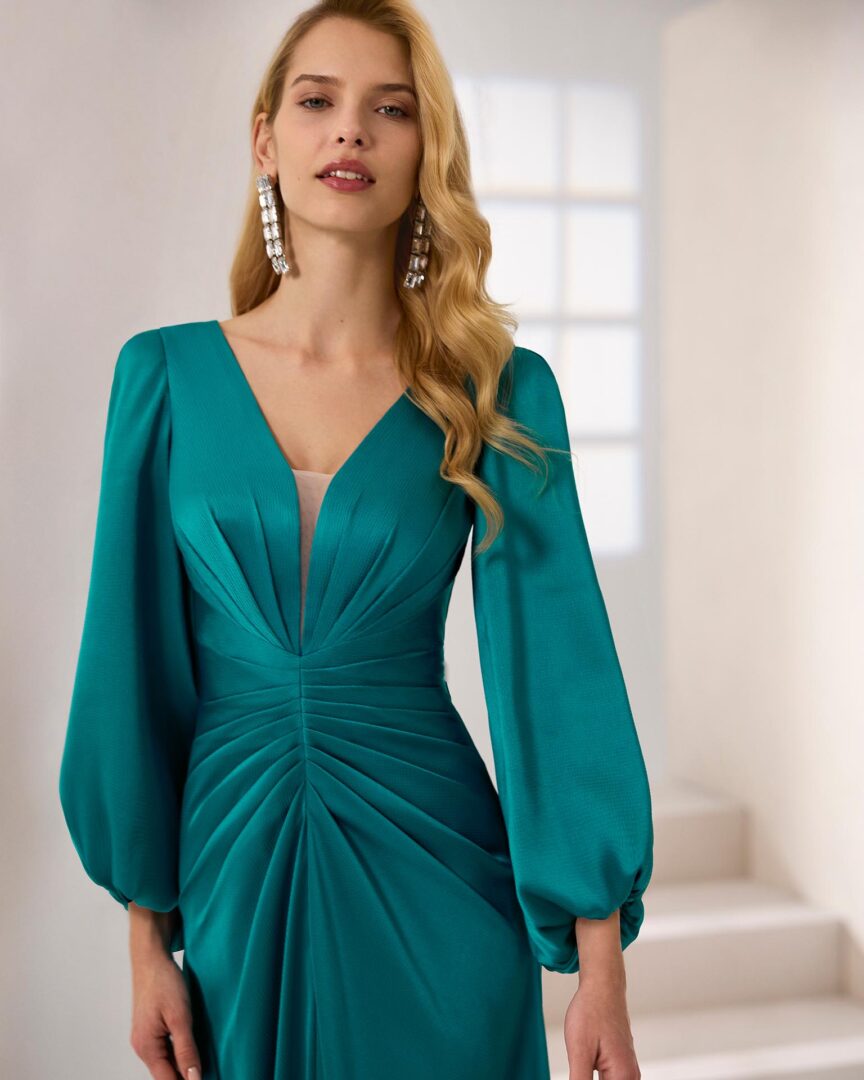 Vestido de fiesta azul raso texturizado 1JB2 de Marfil Barcelona - Imagen 2