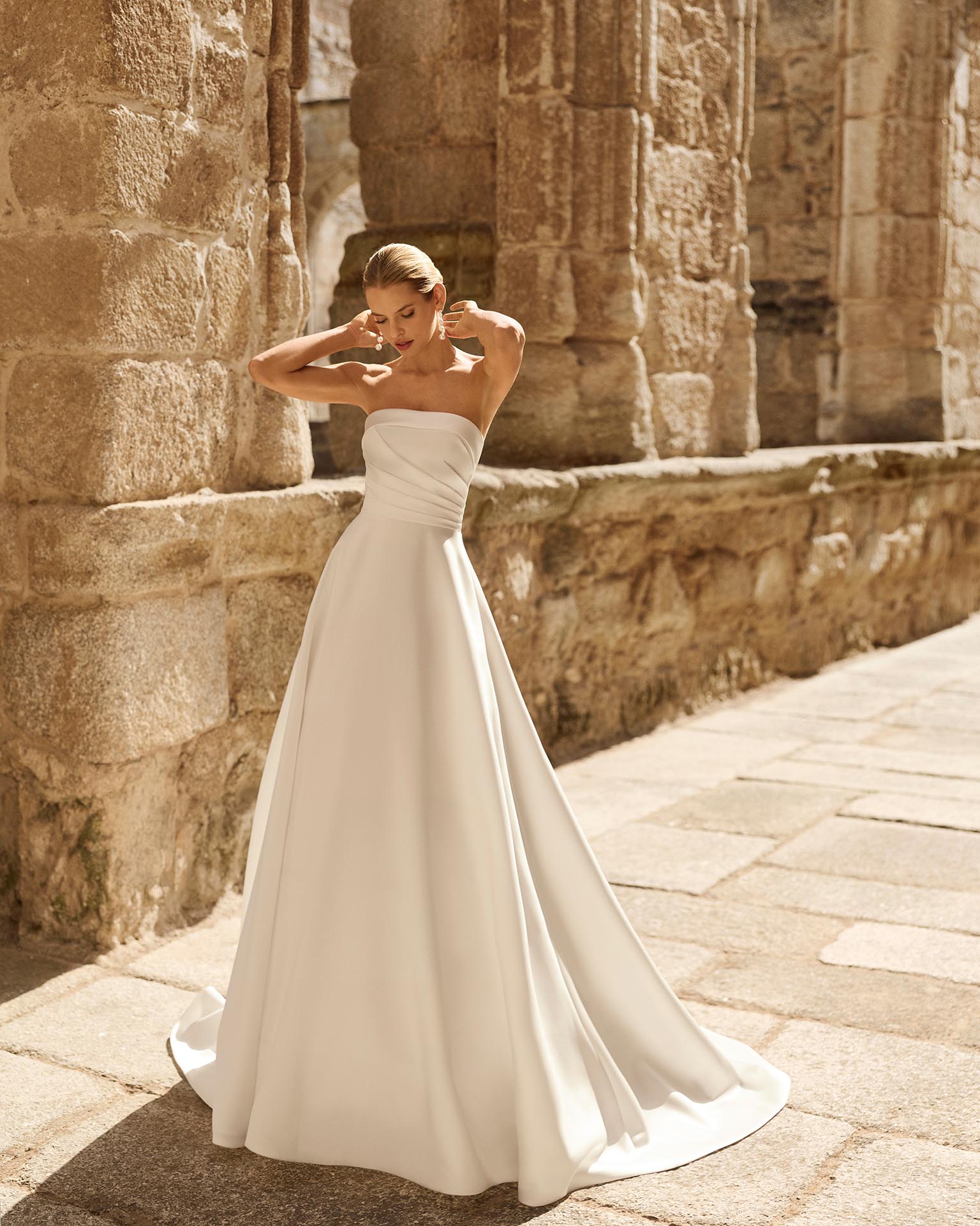 Vestido de novia de dos piezas mikado 2N151 Poppy de Adriana Alier - Imagen 2