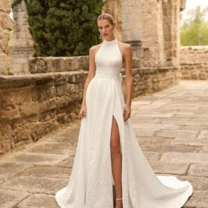 Vestido de novia crepé con escote halter 2N155 Prado de Adriana Alier
