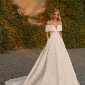 Vestido de novia en brocado 2S143 Forly de Luna Novias