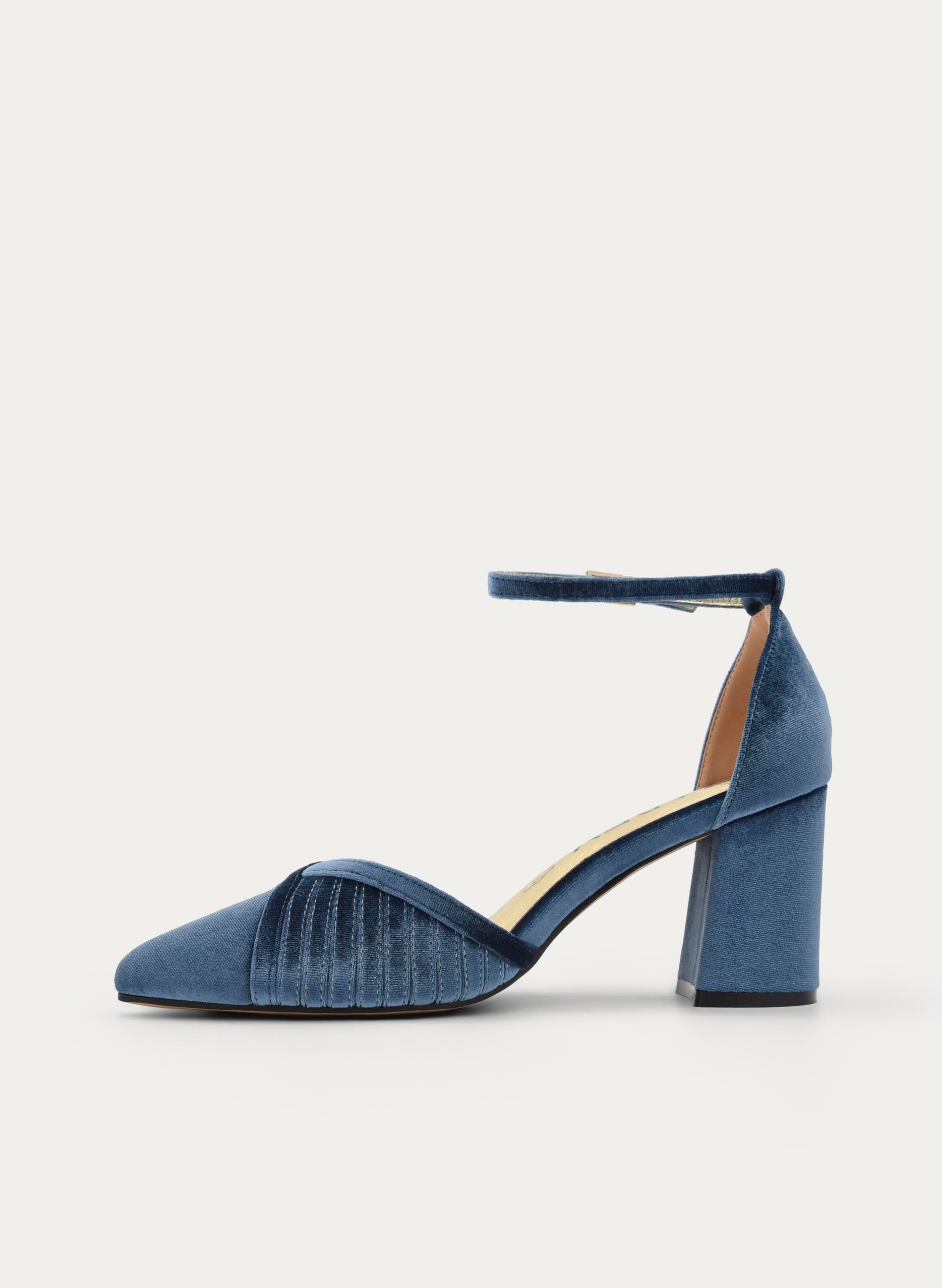 ZAPATOS DE SALÓN DE TERCIOPELO GRIS CON CORREA - Imagen 5