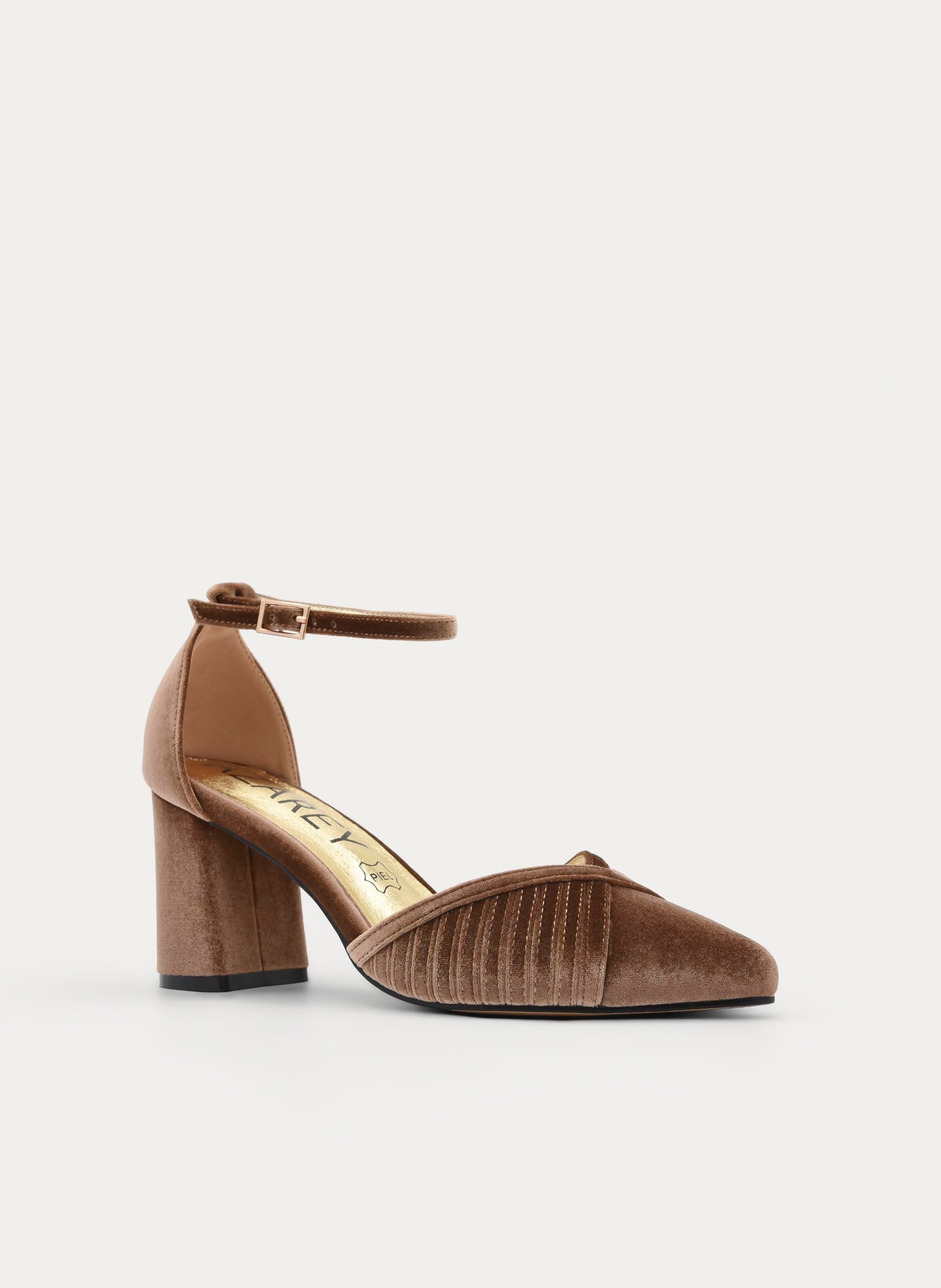 ZAPATOS DE SALÓN DE TERCIOPELO TAUPE CON CORREA - Imagen 2