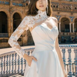 Vestido de novia dos piezas 735 de Alma Couture