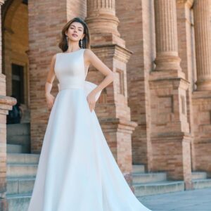 Vestido de novia 741 de Alma Couture