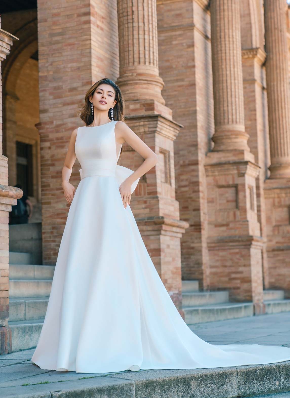 Vestido de novia 741 de Alma Couture