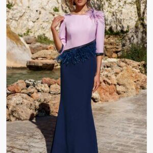 Vestido largo de fiesta bicolor detalles plumas 2631 de Mercedes Roldán