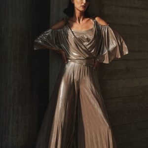 Mono de fiesta dorado con detalles brillantes 4902 de Maestri Haute Couture