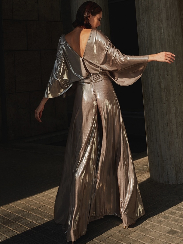 Mono de fiesta dorado con detalles brillantes 4902 de Maestri Haute Couture - Imagen 3