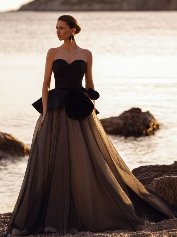 PRÓXIMA LLEGADA - Vestido de novia glamour blanco DR436 de Demetrios Bridal