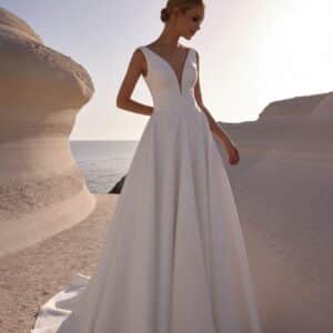 Vestido de novia en mikado G0002 Gaia de Galvan Sposa