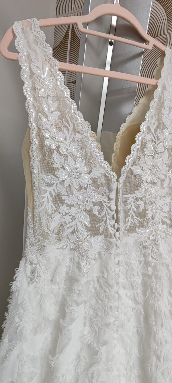 Vestido de novia fantasía cuerpo encaje 537 de Alma Couture - Imagen 3