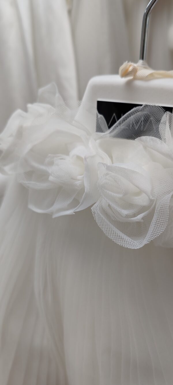 Vestido de novia largo en tul blanco con flores  1B155 Nadim de Alma Novia - Imagen 6