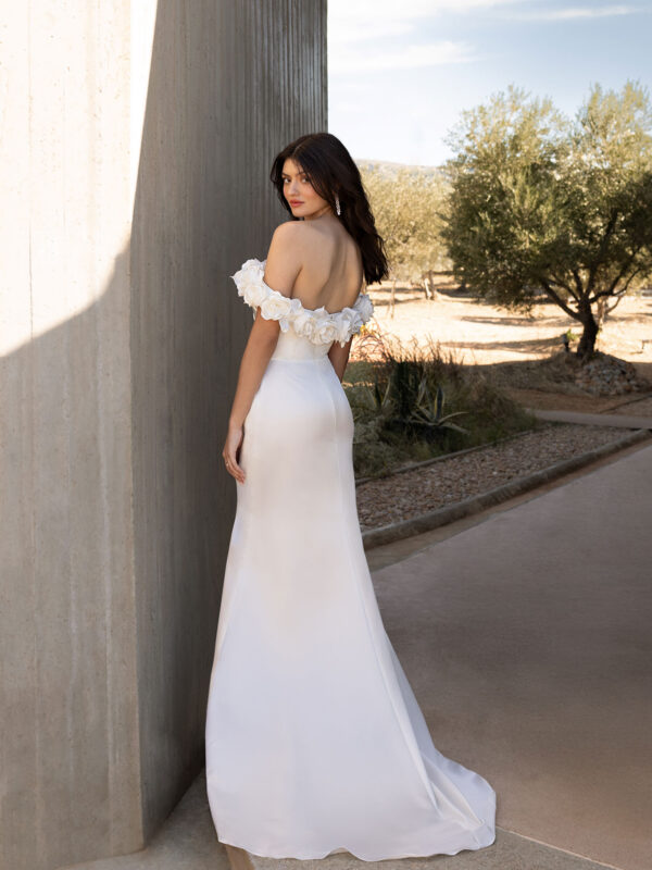 PRÓXIMA LLEGADA - Vestido de novia sirena flores L1151de Demetrios Bridal - Imagen 2